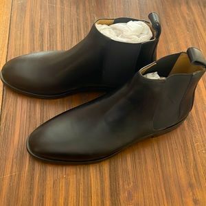 Brand new black leather Everlane ankle boots, size 7 1/2.